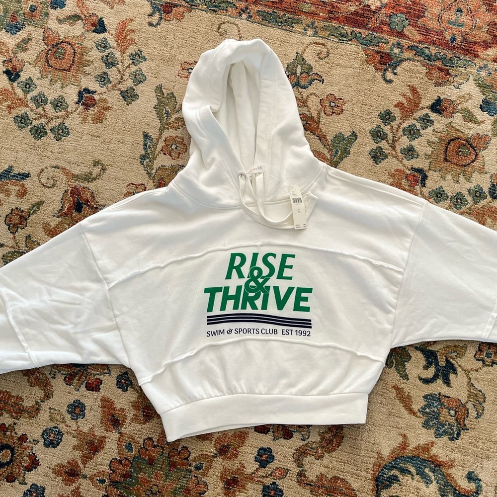NWT ✨ White Hoodie Sporty